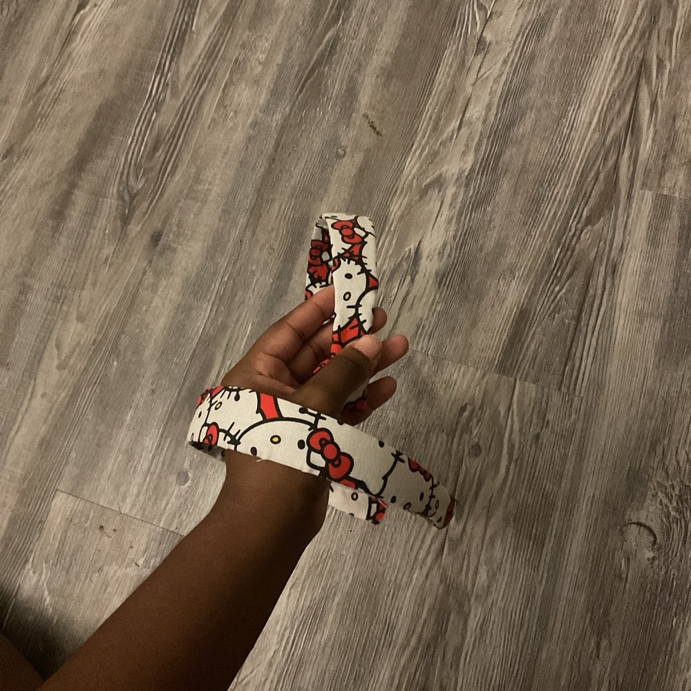 Hello kitty headbands - Picture 3 of 3